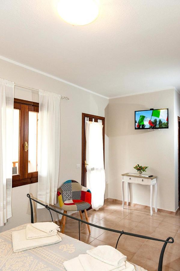 Lu Lioni Rooms San Teodoro  Ngoại thất bức ảnh