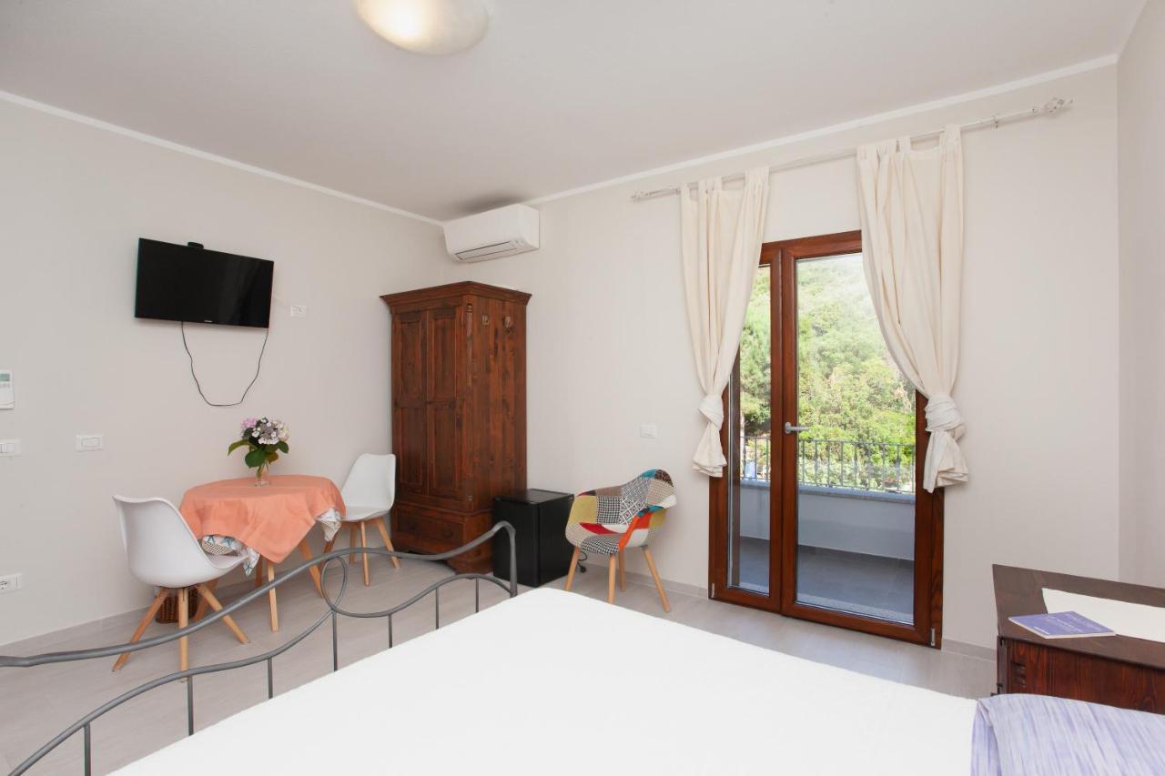 Lu Lioni Rooms San Teodoro  Ngoại thất bức ảnh