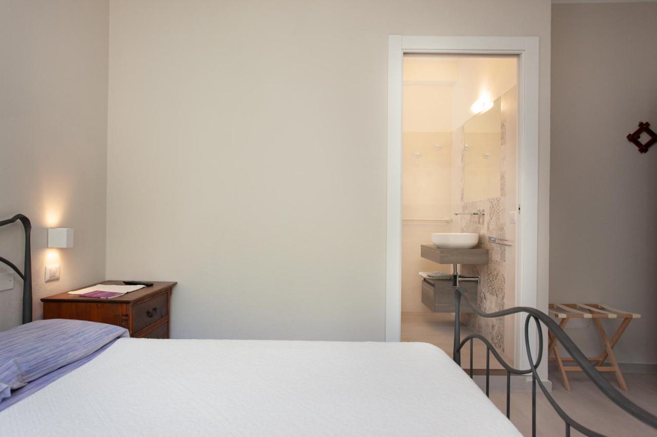 Lu Lioni Rooms San Teodoro  Ngoại thất bức ảnh