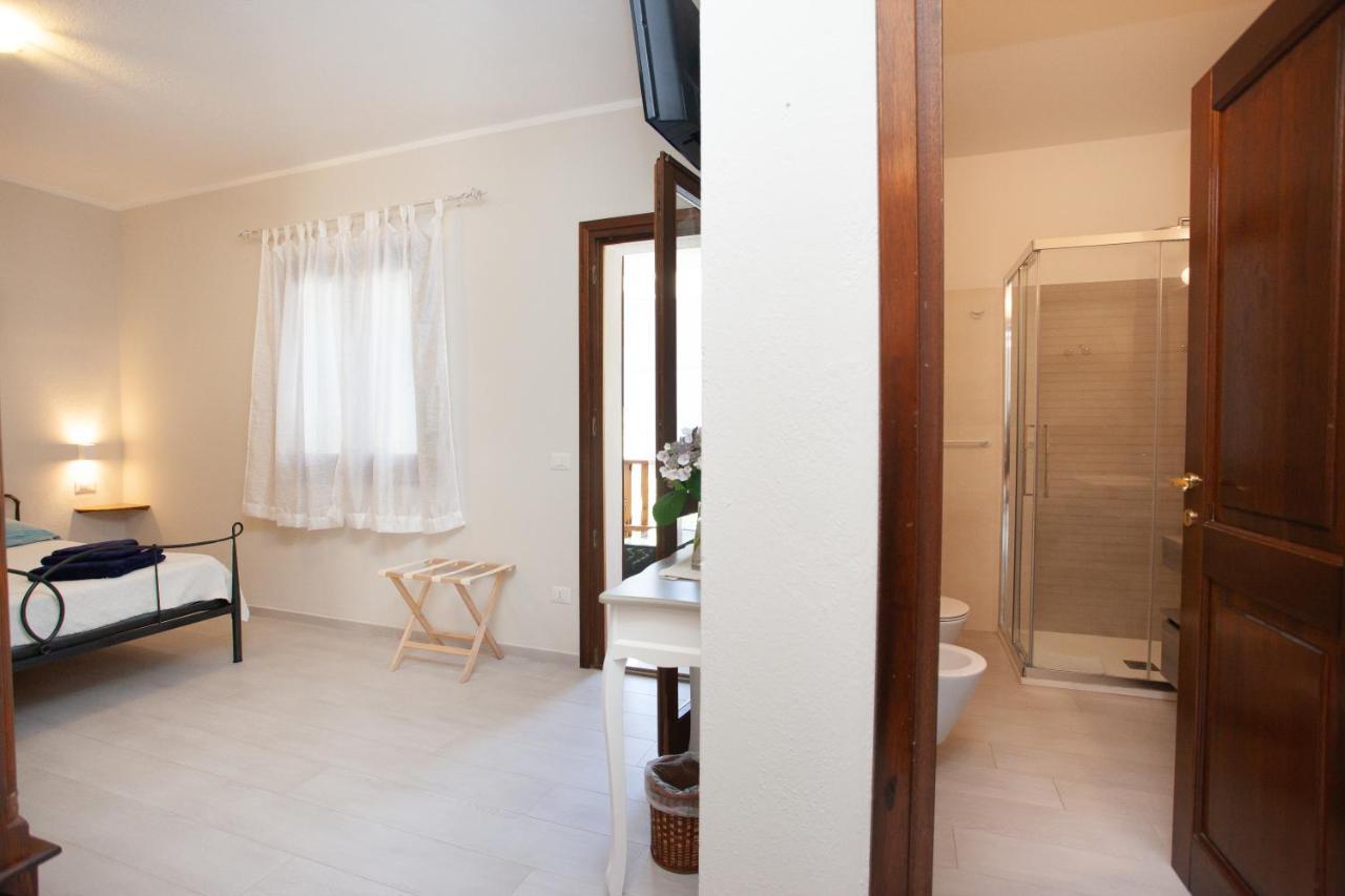 Lu Lioni Rooms San Teodoro  Ngoại thất bức ảnh