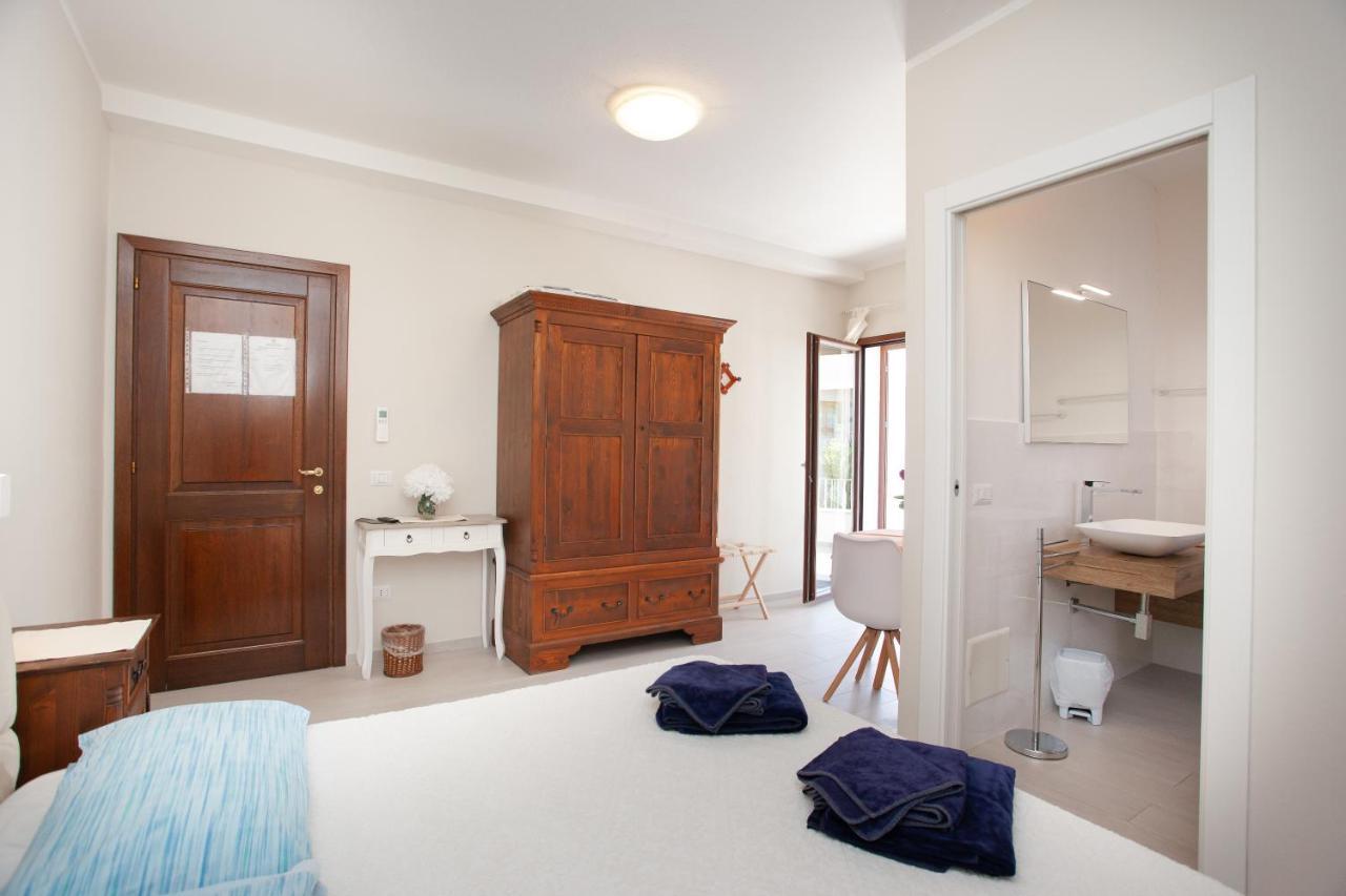 Lu Lioni Rooms San Teodoro  Ngoại thất bức ảnh